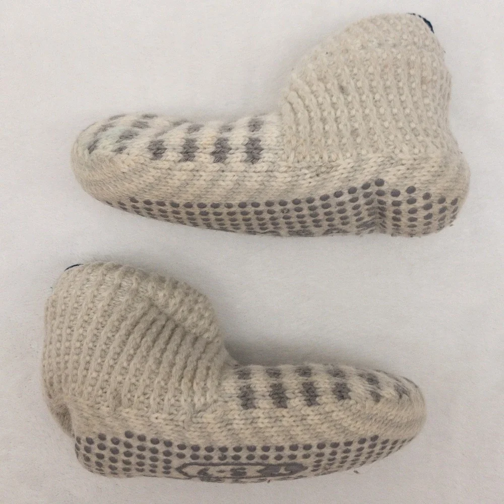 Bombas Gripper‎ Slipper Socks Toddler Size 5-7 Gray Cream Knit Sherpa Lined Kids